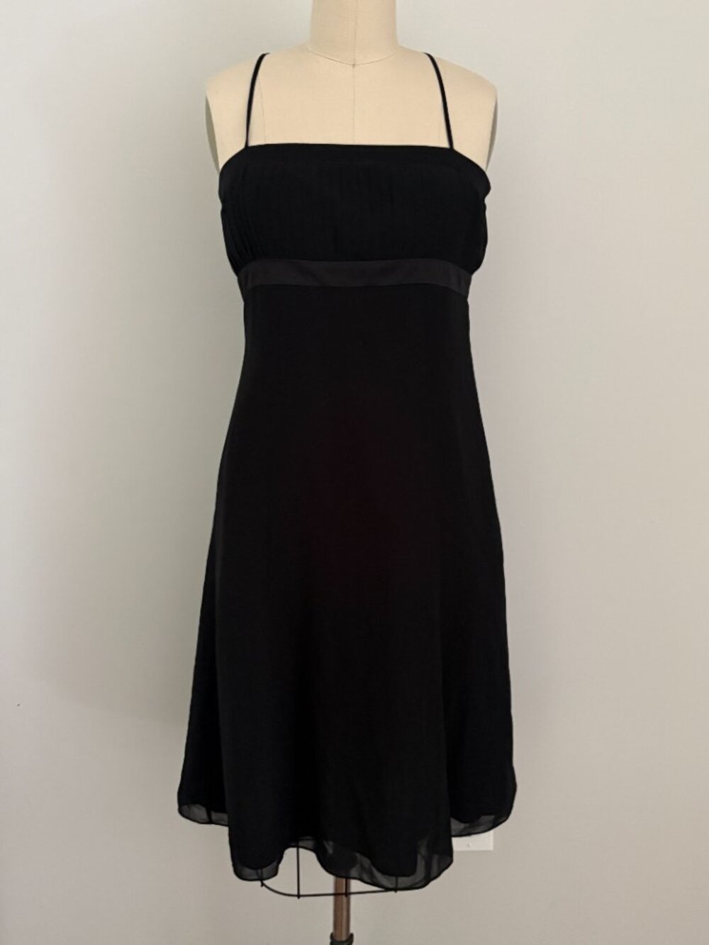 Ann Taylor Pleated Bust Black Dress Strappy Midi Chiffon Evening Party Classic 6